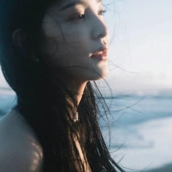 密爱七重奏海报